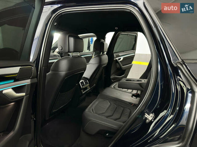 Синій Фольксваген Туарег, об'ємом двигуна 3 л та пробігом 117 тис. км за 52999 $, фото 60 на Automoto.ua