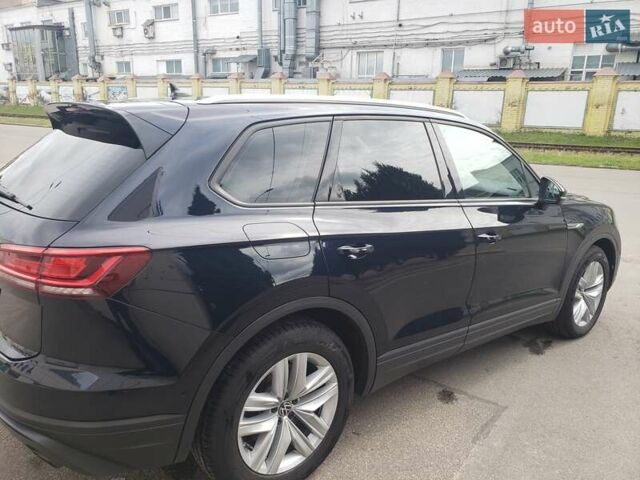 Синій Фольксваген Туарег, об'ємом двигуна 3 л та пробігом 107 тис. км за 37500 $, фото 15 на Automoto.ua