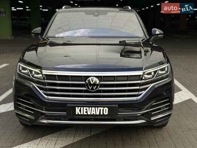 Синий Фольксваген Туарег, объемом двигателя 3 л и пробегом 88 тыс. км за 52000 $, фото 1 на Automoto.ua