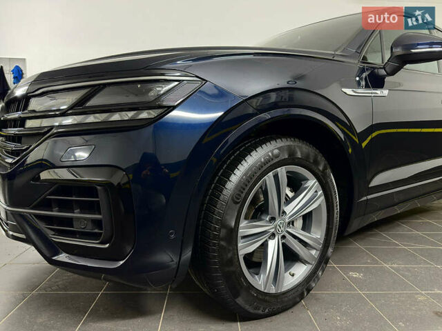 Синій Фольксваген Туарег, об'ємом двигуна 3 л та пробігом 117 тис. км за 52999 $, фото 31 на Automoto.ua