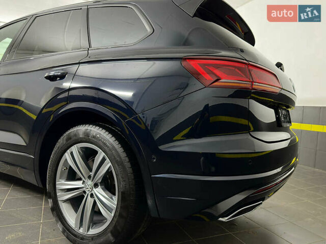 Синій Фольксваген Туарег, об'ємом двигуна 3 л та пробігом 117 тис. км за 52999 $, фото 32 на Automoto.ua