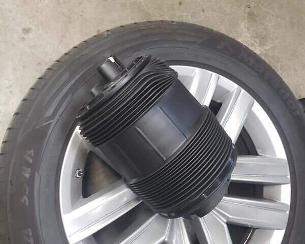 Синій Фольксваген Туарег, об'ємом двигуна 3 л та пробігом 107 тис. км за 37500 $, фото 19 на Automoto.ua