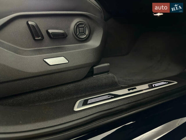 Синій Фольксваген Туарег, об'ємом двигуна 3 л та пробігом 117 тис. км за 52999 $, фото 56 на Automoto.ua