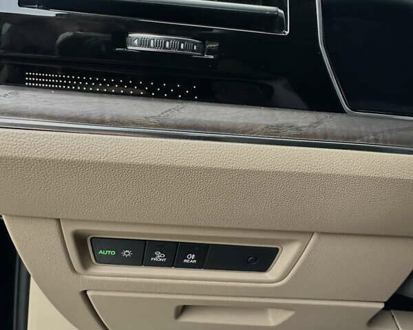 Синий Фольксваген Туарег, объемом двигателя 3 л и пробегом 115 тыс. км за 55000 $, фото 21 на Automoto.ua