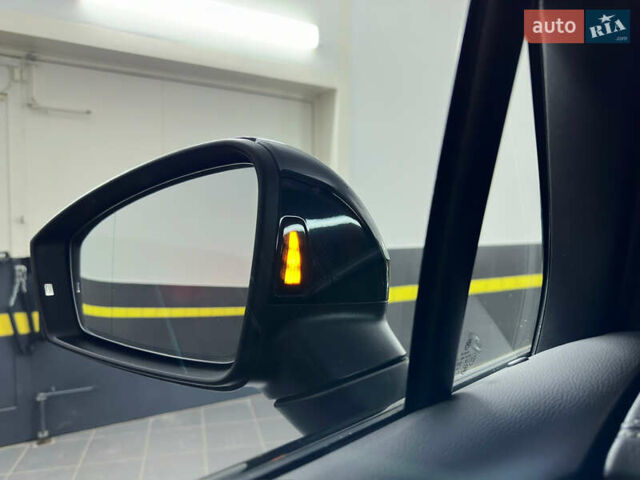 Синій Фольксваген Туарег, об'ємом двигуна 3 л та пробігом 117 тис. км за 52999 $, фото 75 на Automoto.ua