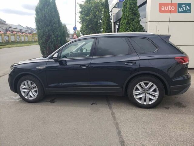 Синій Фольксваген Туарег, об'ємом двигуна 3 л та пробігом 107 тис. км за 37500 $, фото 8 на Automoto.ua