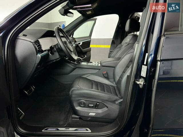 Синій Фольксваген Туарег, об'ємом двигуна 3 л та пробігом 117 тис. км за 52999 $, фото 65 на Automoto.ua