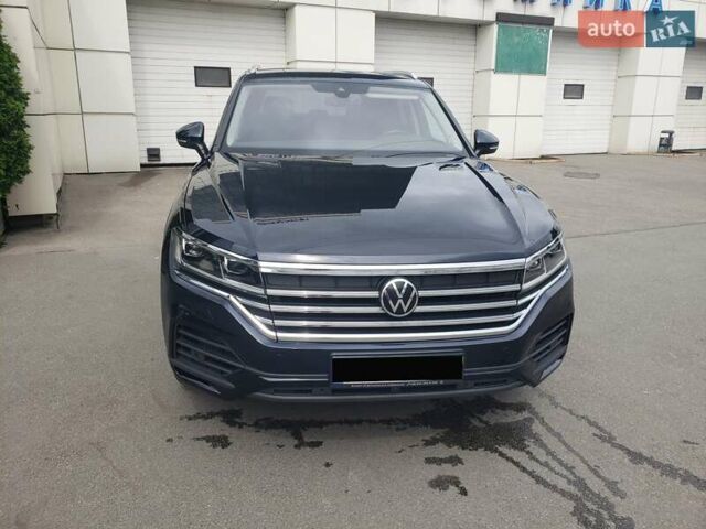 Синій Фольксваген Туарег, об'ємом двигуна 3 л та пробігом 107 тис. км за 37500 $, фото 17 на Automoto.ua