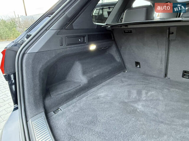 Синий Фольксваген Туарег, объемом двигателя 3.96 л и пробегом 122 тыс. км за 61900 $, фото 52 на Automoto.ua