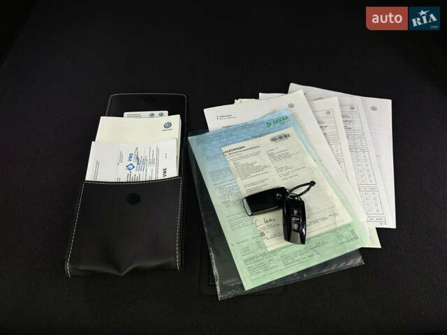 Синій Фольксваген Туарег, об'ємом двигуна 3 л та пробігом 117 тис. км за 52999 $, фото 93 на Automoto.ua