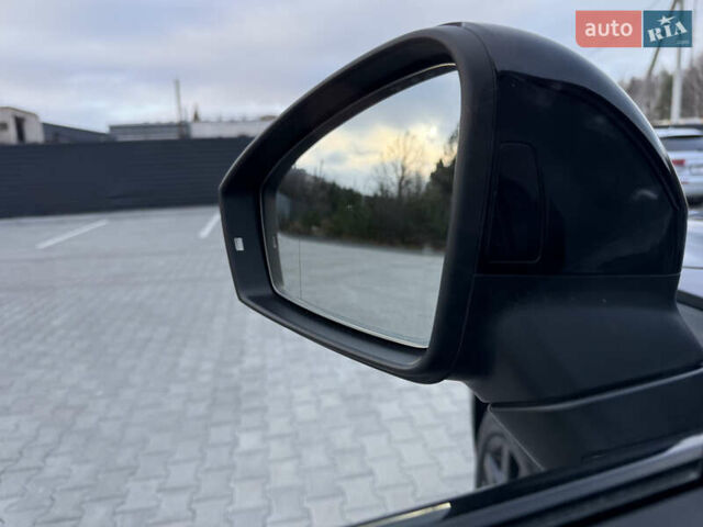 Синий Фольксваген Туарег, объемом двигателя 3.96 л и пробегом 122 тыс. км за 61900 $, фото 35 на Automoto.ua