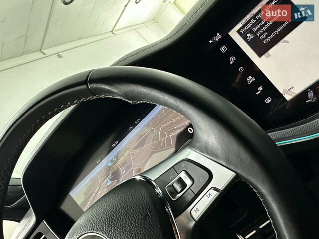 Синій Фольксваген Туарег, об'ємом двигуна 3 л та пробігом 117 тис. км за 52999 $, фото 73 на Automoto.ua