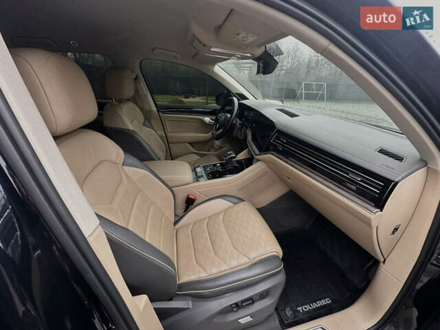 Синий Фольксваген Туарег, объемом двигателя 3 л и пробегом 115 тыс. км за 55000 $, фото 13 на Automoto.ua