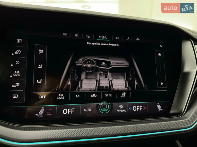 Синій Фольксваген Туарег, об'ємом двигуна 3 л та пробігом 117 тис. км за 52999 $, фото 79 на Automoto.ua