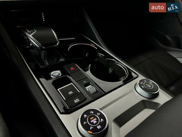 Синій Фольксваген Туарег, об'ємом двигуна 3 л та пробігом 117 тис. км за 52999 $, фото 76 на Automoto.ua