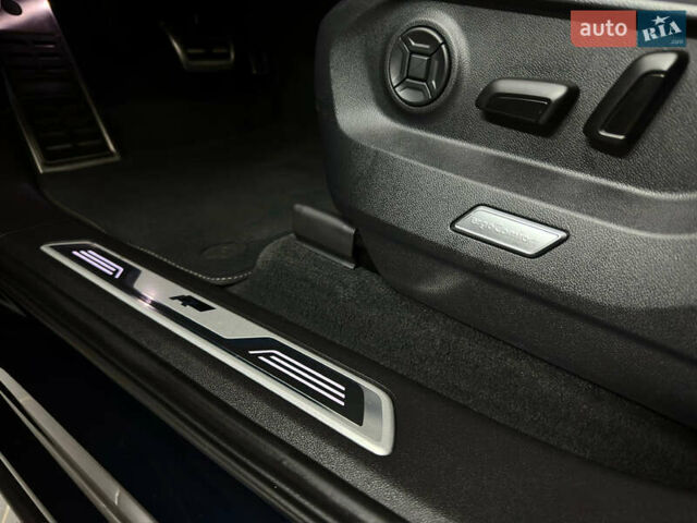 Синій Фольксваген Туарег, об'ємом двигуна 3 л та пробігом 117 тис. км за 52999 $, фото 67 на Automoto.ua