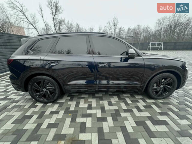 Синий Фольксваген Туарег, объемом двигателя 3 л и пробегом 115 тыс. км за 55000 $, фото 7 на Automoto.ua