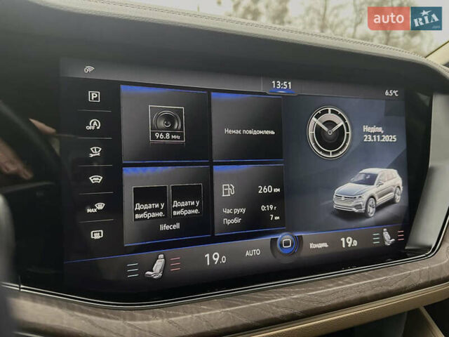 Синий Фольксваген Туарег, объемом двигателя 3 л и пробегом 115 тыс. км за 55000 $, фото 19 на Automoto.ua