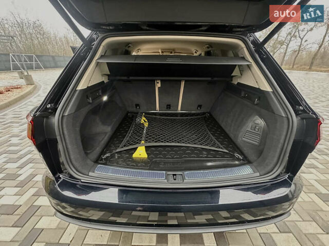 Синий Фольксваген Туарег, объемом двигателя 3 л и пробегом 115 тыс. км за 55000 $, фото 23 на Automoto.ua