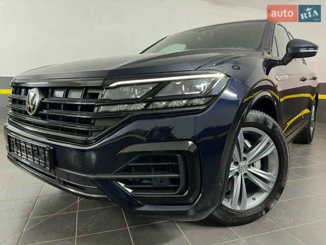 Синій Фольксваген Туарег, об'ємом двигуна 3 л та пробігом 117 тис. км за 52999 $, фото 3 на Automoto.ua