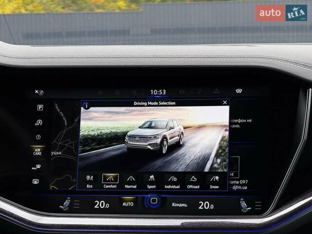 Синий Фольксваген Туарег, объемом двигателя 3 л и пробегом 51 тыс. км за 59999 $, фото 100 на Automoto.ua