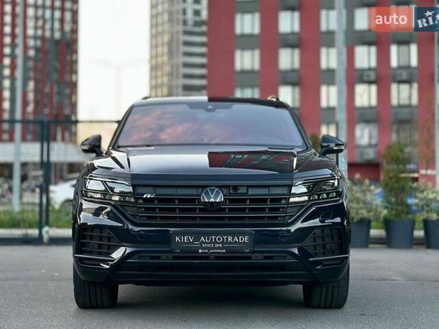 Синий Фольксваген Туарег, объемом двигателя 3 л и пробегом 74 тыс. км за 68700 $, фото 2 на Automoto.ua