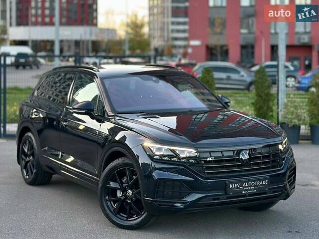 Синий Фольксваген Туарег, объемом двигателя 3 л и пробегом 74 тыс. км за 68700 $, фото 1 на Automoto.ua
