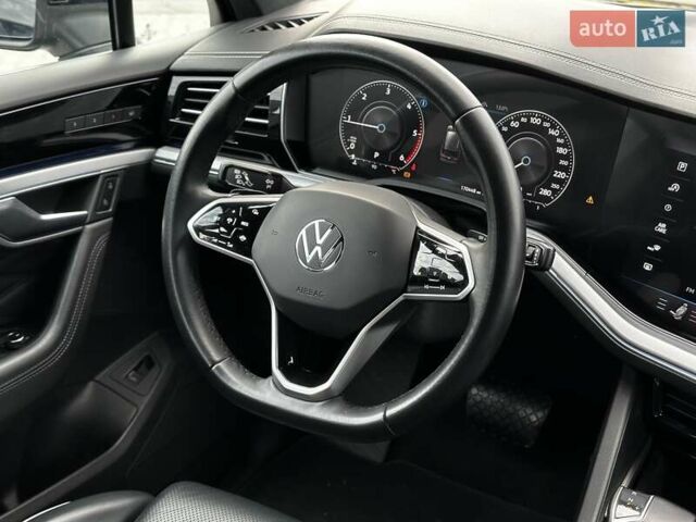 Синий Фольксваген Туарег, объемом двигателя 2.97 л и пробегом 170 тыс. км за 49999 $, фото 29 на Automoto.ua