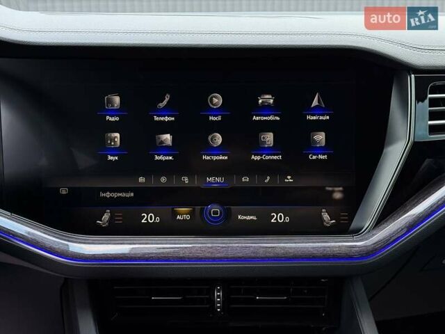 Синий Фольксваген Туарег, объемом двигателя 3 л и пробегом 51 тыс. км за 59999 $, фото 54 на Automoto.ua