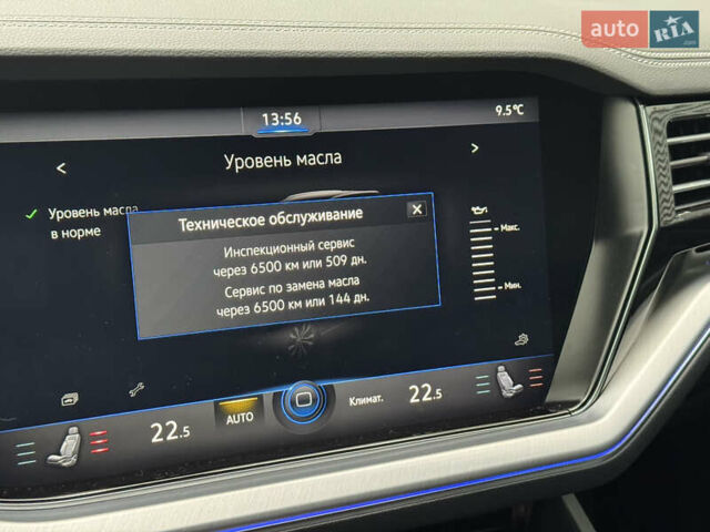 Синий Фольксваген Туарег, объемом двигателя 3 л и пробегом 74 тыс. км за 62700 $, фото 46 на Automoto.ua