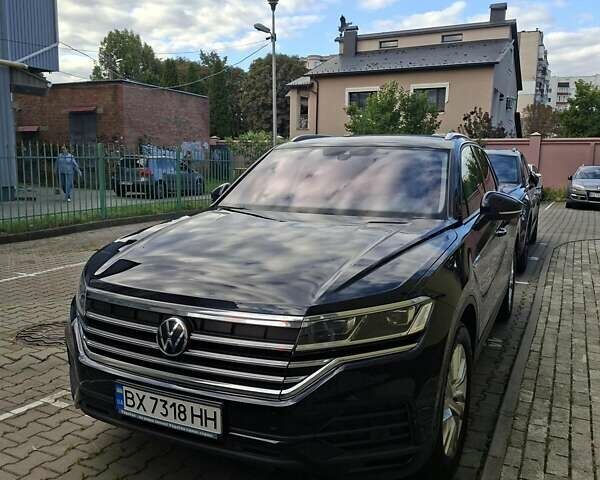 Синій Фольксваген Туарег, об'ємом двигуна 2.97 л та пробігом 104 тис. км за 49500 $, фото 1 на Automoto.ua
