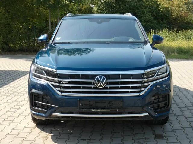 Синий Фольксваген Туарег, объемом двигателя 3 л и пробегом 12 тыс. км за 42500 $, фото 1 на Automoto.ua