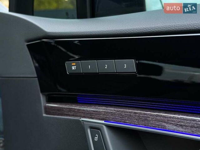 Синий Фольксваген Туарег, объемом двигателя 3 л и пробегом 51 тыс. км за 59999 $, фото 82 на Automoto.ua