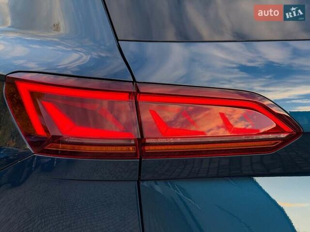 Синий Фольксваген Туарег, объемом двигателя 3 л и пробегом 51 тыс. км за 59999 $, фото 24 на Automoto.ua