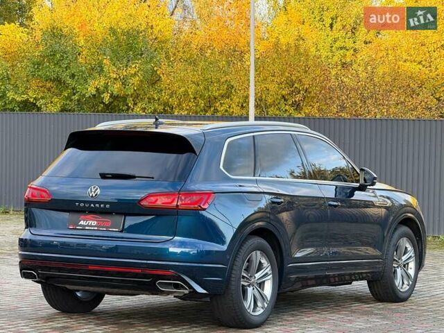 Синий Фольксваген Туарег, объемом двигателя 3 л и пробегом 51 тыс. км за 59999 $, фото 3 на Automoto.ua