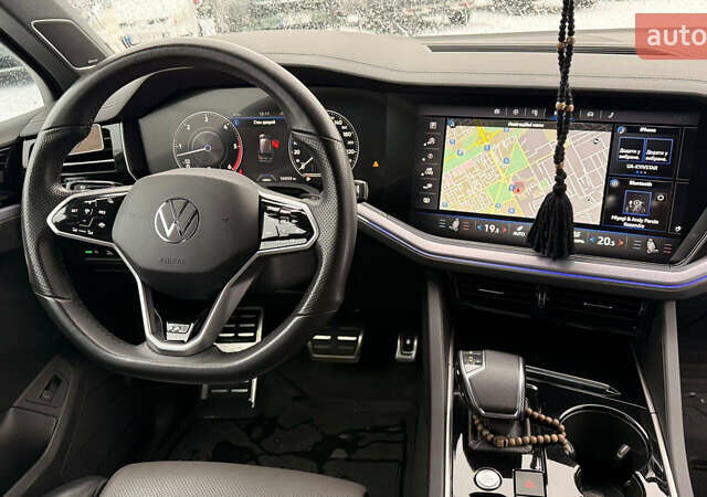 Синий Фольксваген Туарег, объемом двигателя 2.97 л и пробегом 163 тыс. км за 55000 $, фото 21 на Automoto.ua