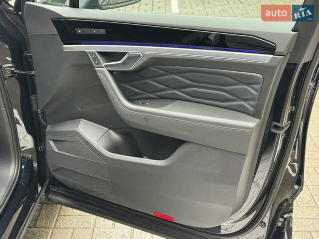 Синий Фольксваген Туарег, объемом двигателя 3 л и пробегом 74 тыс. км за 62700 $, фото 29 на Automoto.ua