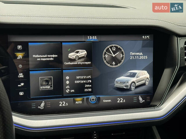 Синий Фольксваген Туарег, объемом двигателя 3 л и пробегом 74 тыс. км за 62700 $, фото 43 на Automoto.ua