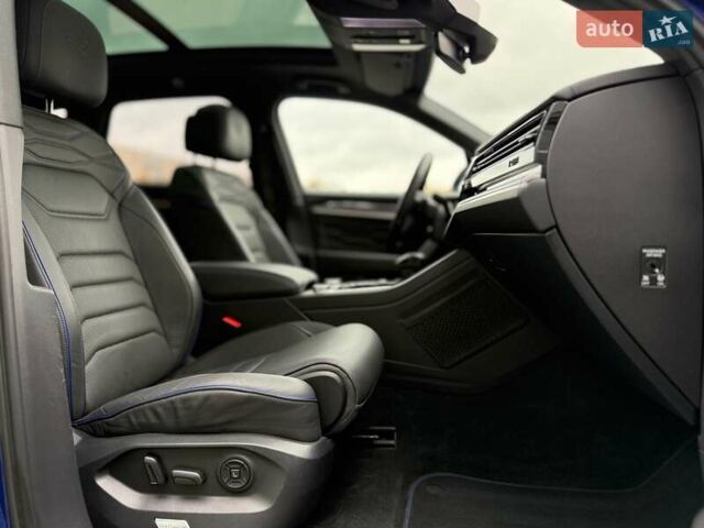 Синий Фольксваген Туарег, объемом двигателя 3 л и пробегом 83 тыс. км за 60900 $, фото 20 на Automoto.ua