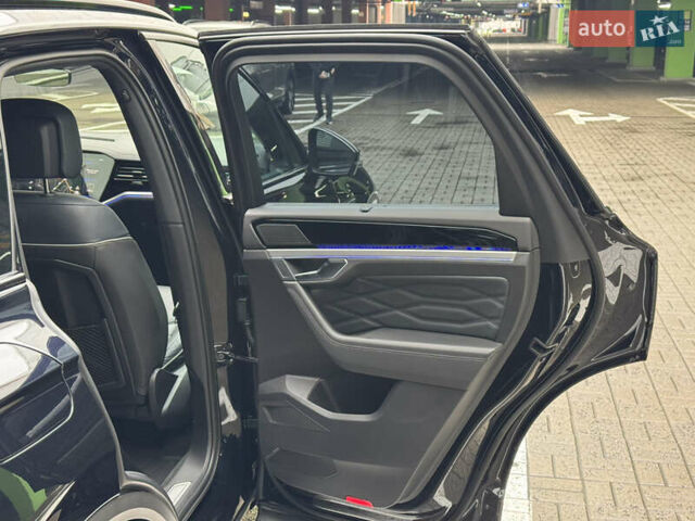 Синий Фольксваген Туарег, объемом двигателя 3 л и пробегом 74 тыс. км за 62700 $, фото 26 на Automoto.ua