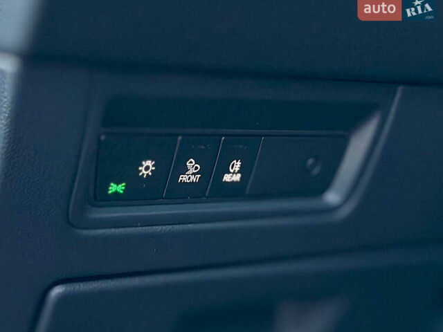 Синий Фольксваген Туарег, объемом двигателя 3 л и пробегом 74 тыс. км за 68700 $, фото 26 на Automoto.ua