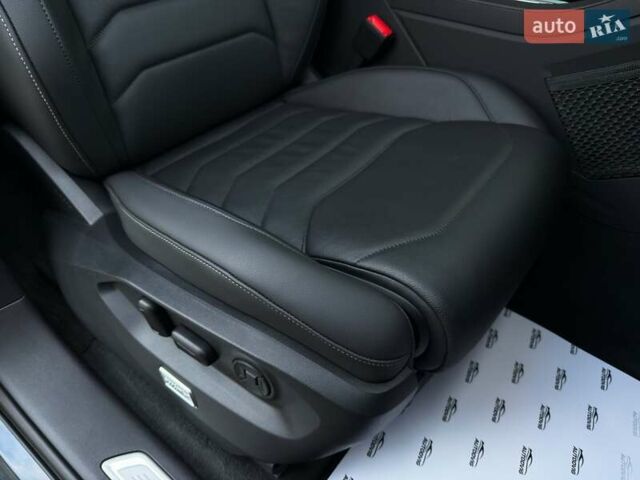 Синий Фольксваген Туарег, объемом двигателя 3 л и пробегом 51 тыс. км за 59999 $, фото 85 на Automoto.ua