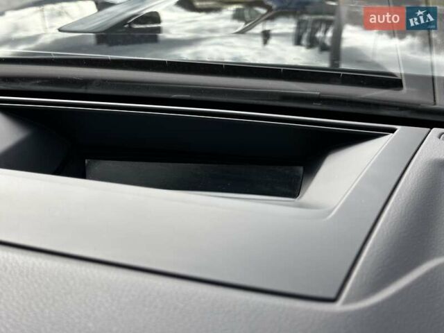 Синий Фольксваген Туарег, объемом двигателя 2.97 л и пробегом 170 тыс. км за 49999 $, фото 38 на Automoto.ua