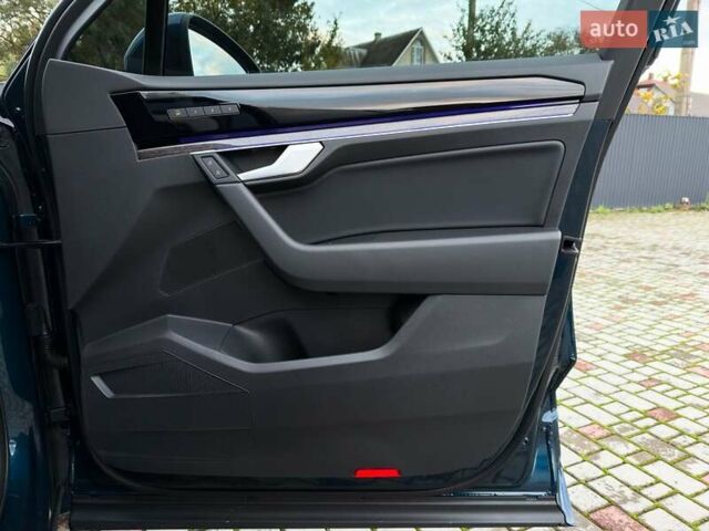 Синий Фольксваген Туарег, объемом двигателя 3 л и пробегом 51 тыс. км за 59999 $, фото 81 на Automoto.ua