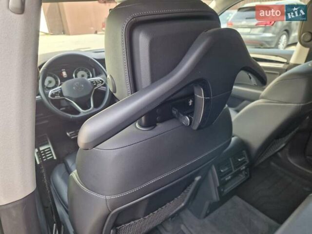 Синий Фольксваген Туарег, объемом двигателя 2.97 л и пробегом 69 тыс. км за 54900 $, фото 1 на Automoto.ua