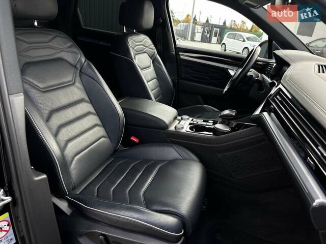 Синий Фольксваген Туарег, объемом двигателя 2.97 л и пробегом 170 тыс. км за 49999 $, фото 42 на Automoto.ua