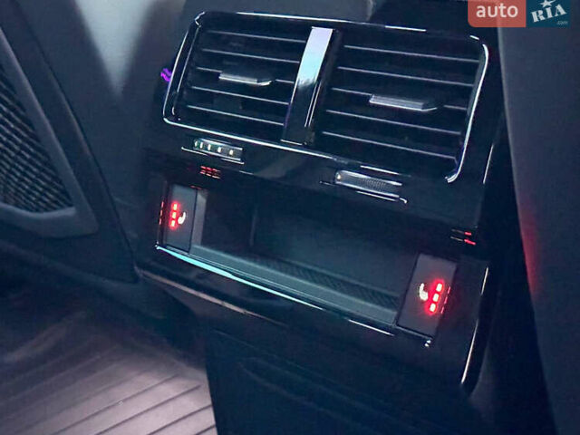 Синий Фольксваген Туарег, объемом двигателя 3 л и пробегом 74 тыс. км за 68700 $, фото 54 на Automoto.ua