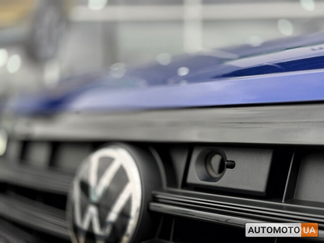 Синий Фольксваген Туарег, объемом двигателя 3 л и пробегом 83 тыс. км за 60900 $, фото 3 на Automoto.ua