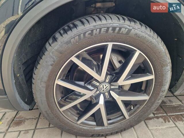 Синий Фольксваген Туарег, объемом двигателя 2.97 л и пробегом 69 тыс. км за 54900 $, фото 14 на Automoto.ua