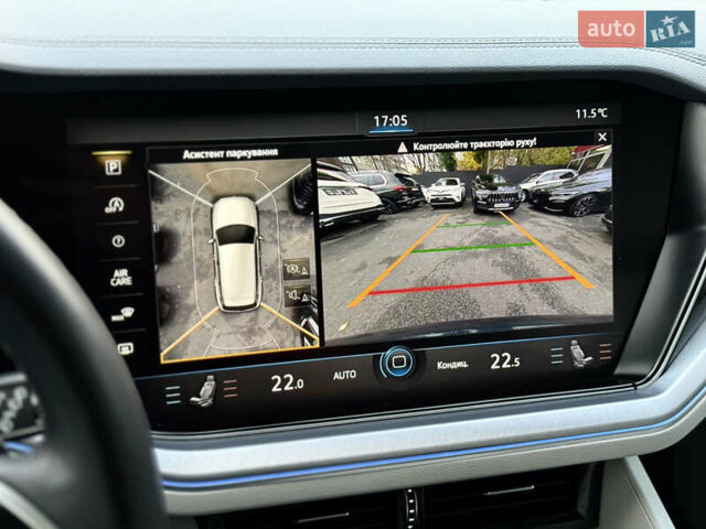 Синій Фольксваген Туарег, об'ємом двигуна 2.97 л та пробігом 145 тис. км за 54800 $, фото 17 на Automoto.ua